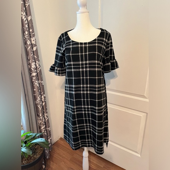 🖤⚪️ NY Collection window pane dress. EUC. Size Medium. 🖤⚪️ - Picture 8 of 11